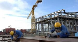 Construção naval em estaleiro (foto de Stérfeson Faria, Petrobras)