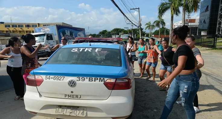 ₢ Reprodução