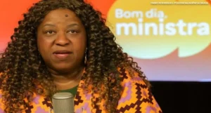 Macaé Evaristo: "Se você for uma pessoa melhor no ambiente digital, já está contribuindo para que esse ecossistema seja mais protetor"