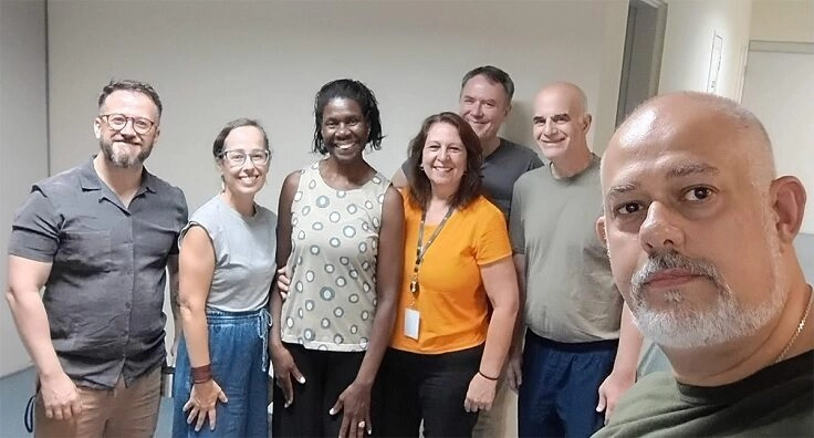 Da esquerda para a direita: Clayton Policarpo Vicente, Ariadne Lopes Ecar, Maria Rejane Germano, Solange Maia Merlini, Sergio Luiz Mazetto, Diógenes Nicolau Lawand e Adriano José Neves, equipe da Divisão Centro de Referência em Educação Mario Covas (DCREMC) da SEDUC-SP – Foto: Arquivo pessoal/Clayton Policarpo